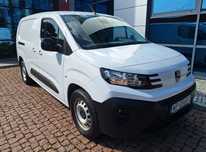 Peugeot Partner Furgon Long 950kg BlueHDi 100 KM S&amp;S M6  DEMO Rocznik 2024