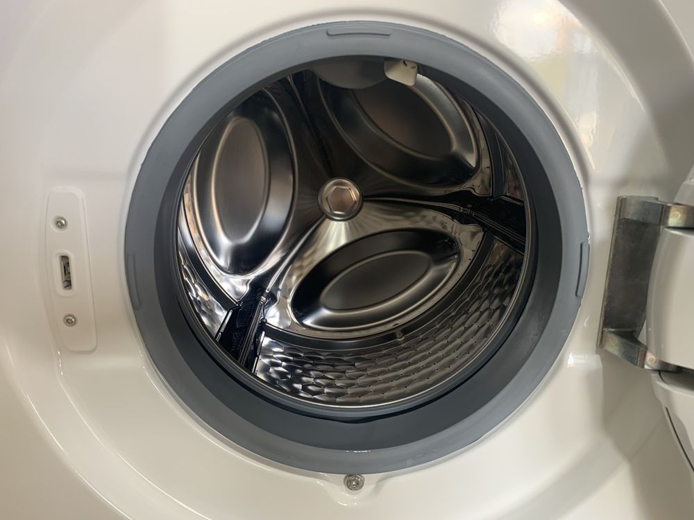 Пральна машинка Miele WWD 660