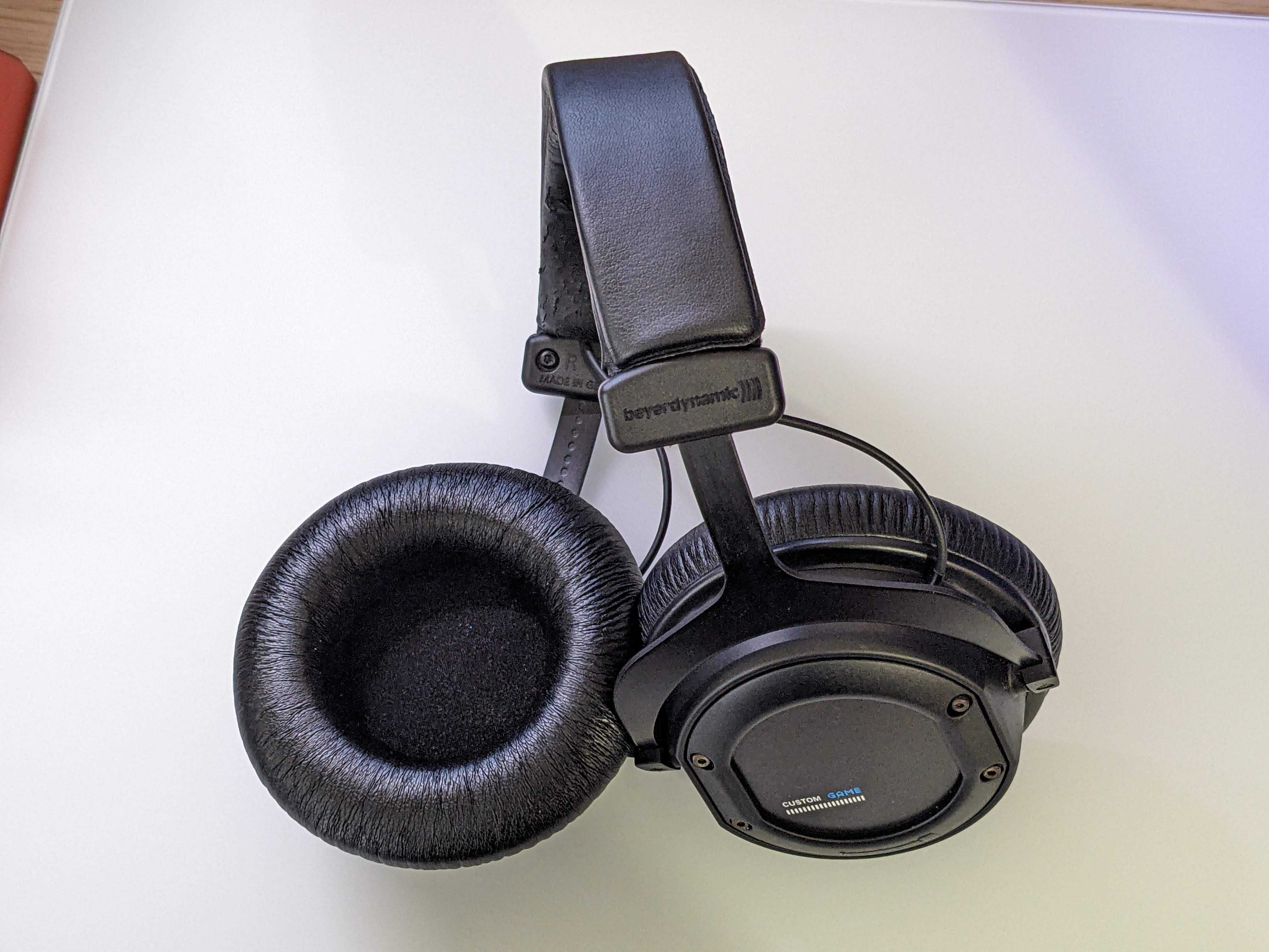 Навушники з мікрофоном Beyerdynamic Custom Game