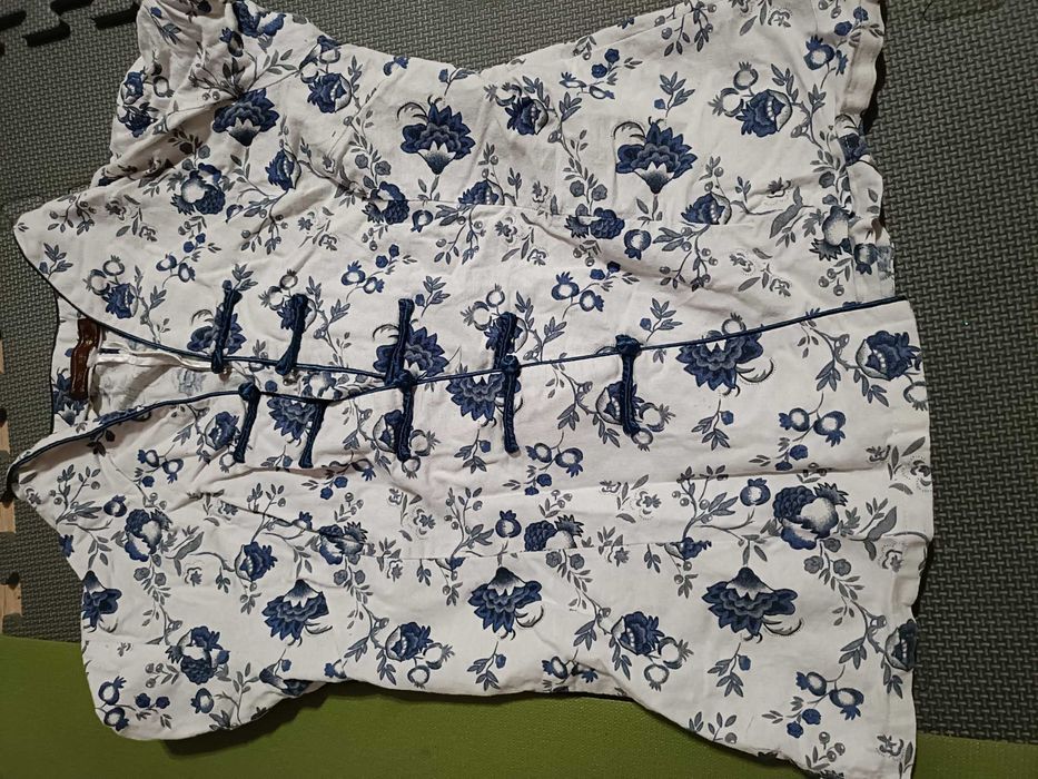 Bluzka w stylu chińskim z ozdobnym kołnierzykem i guzikami rozmiar M