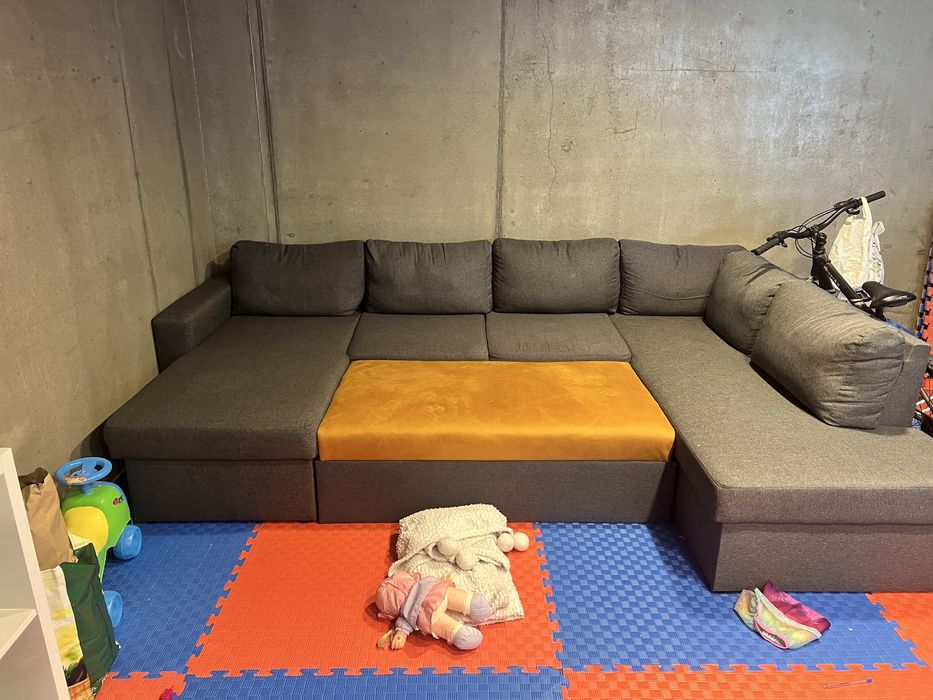 Sofa com dois chaise longue e arrumos