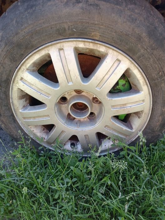 Продам диски і резину р15