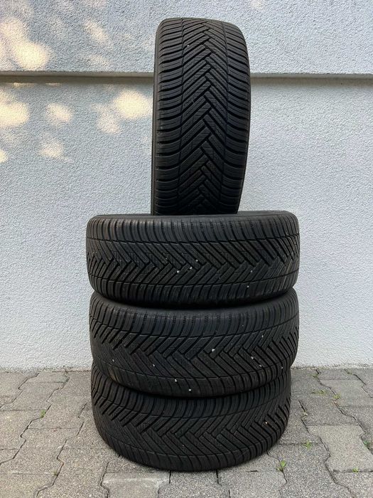 Hankook Kinergy 4S (215/45/17)