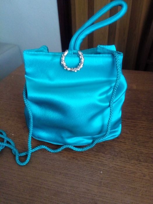 Bolsa de senhora verde com tiracolo