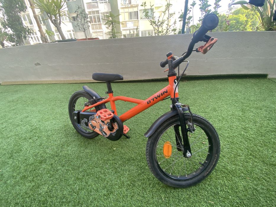 Bicicleta criança BTWIN robô decatlhon 16 x 1.60 de 4 a 6 anos