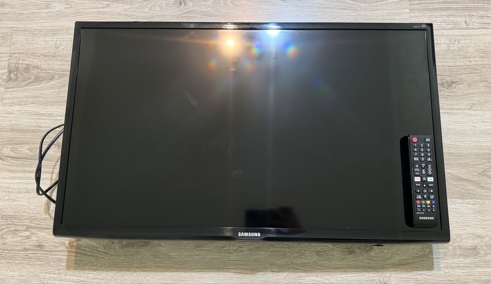 Телевізор LED Samsung