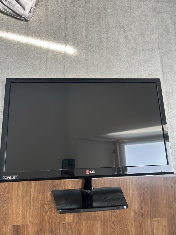 Monitor LG IPS 21,5” 1366x768px