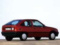 Задній бампер - Opel Kadett E; + Корпус торпедо - Nissan Primera P12