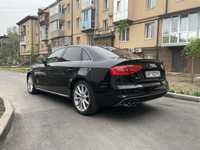 Audi A4 B8 2015 год