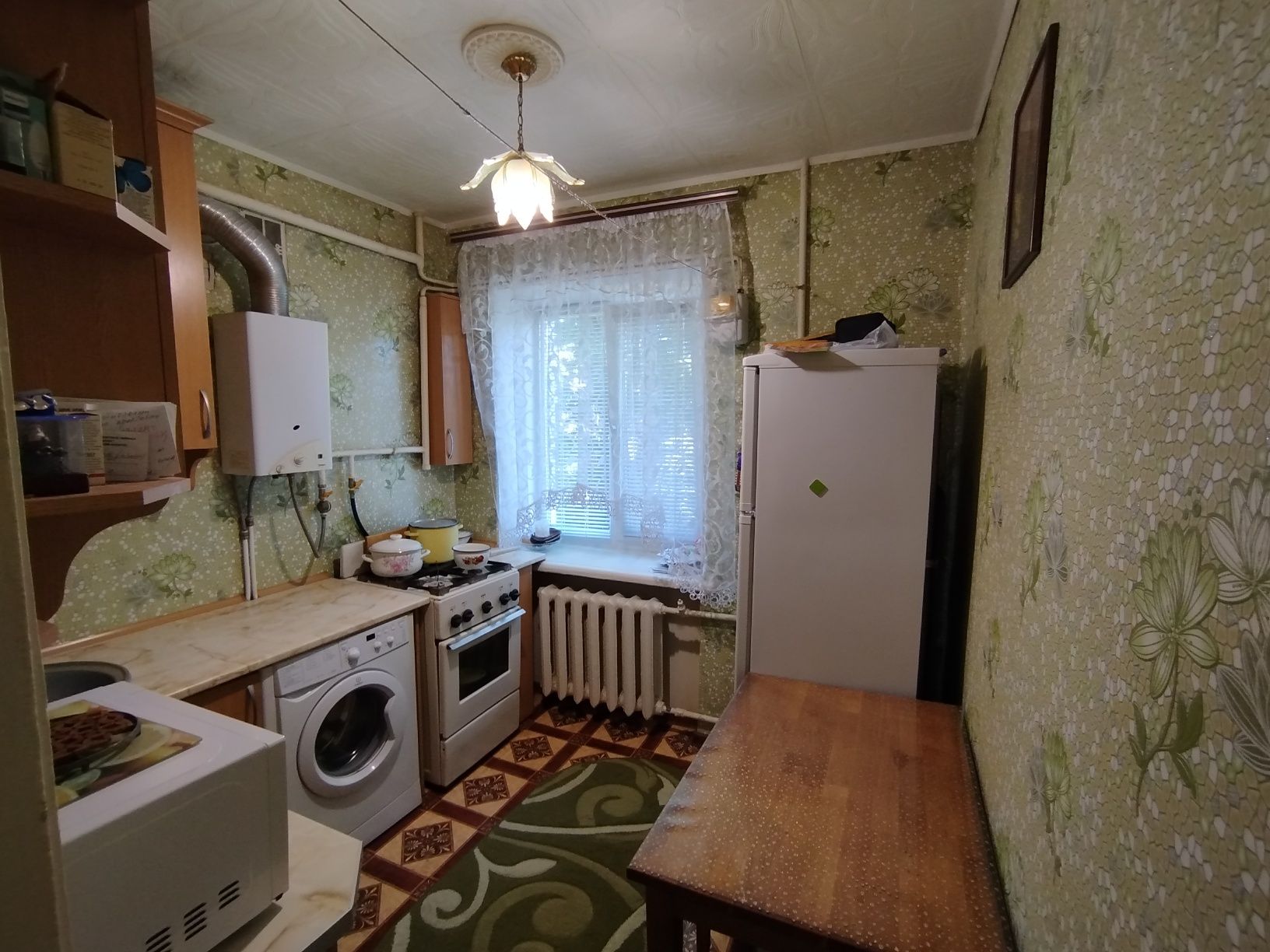 Продам 1-к квартиру центр