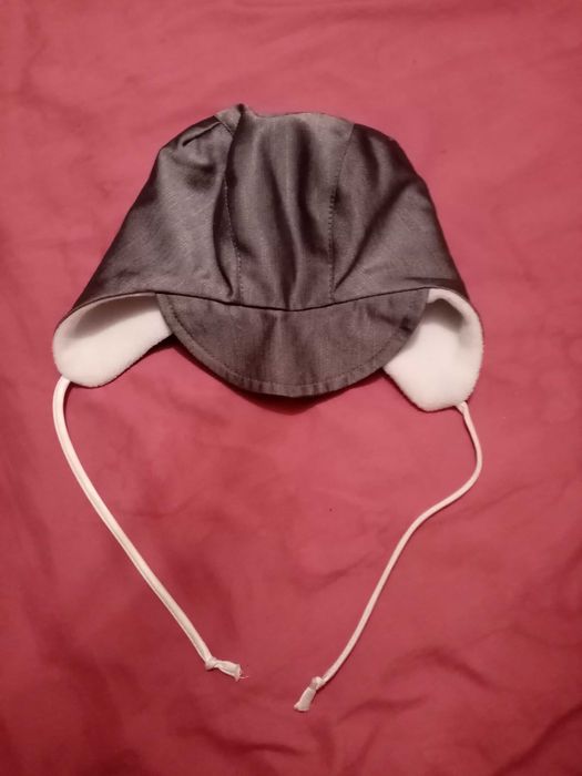 czapka zimowa dla niemowlaka wiązana z daszkiem 80 ciepła