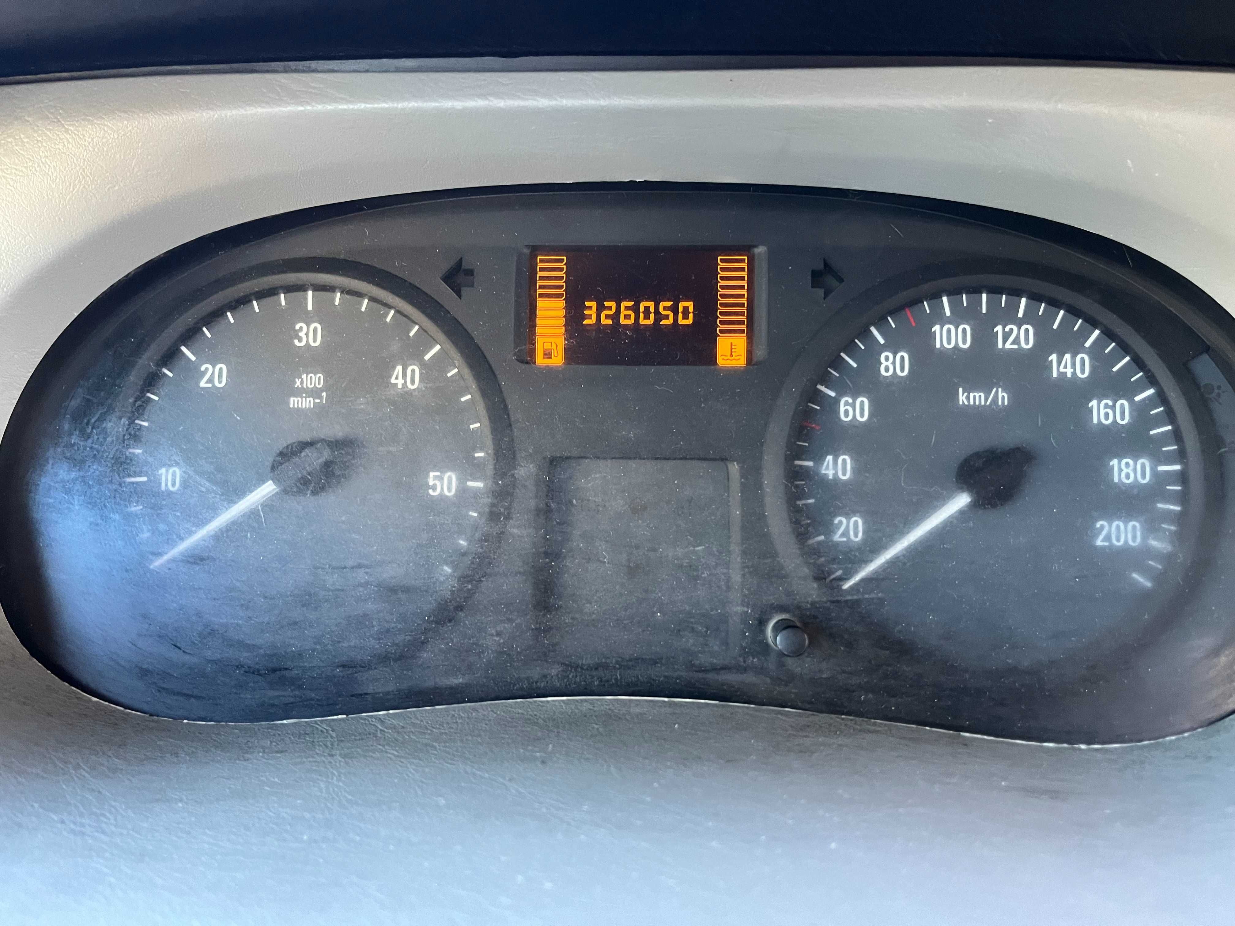 Opel Vívaro 2.0 com 90 cavalos