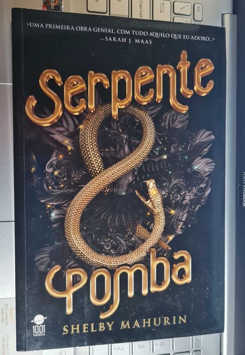 Serpente e Pomba de Shelby Mahurin