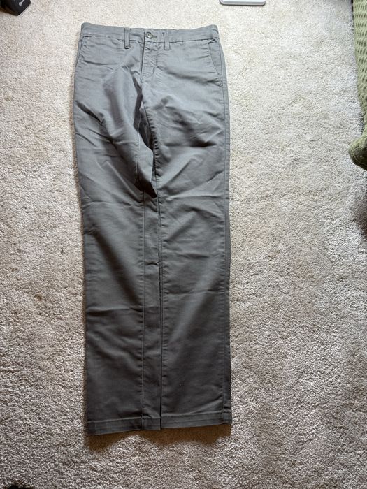 Штаны Carhartt.