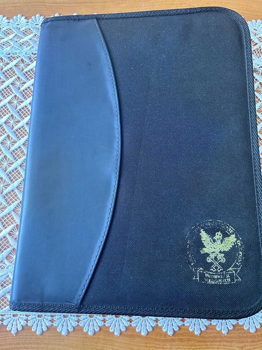 Aktówka biurowa klasyczna