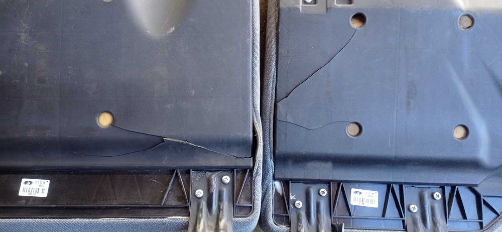 Сидения ВАЗ 2111 заднее,диван