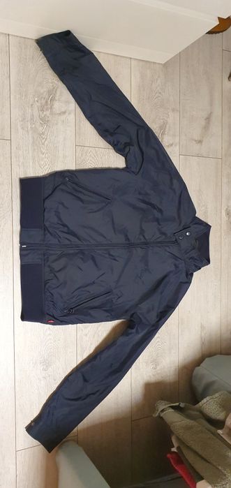 LEVIS męska kurtka przeciwdeszczowa rozmiar S stan bardzo dobry