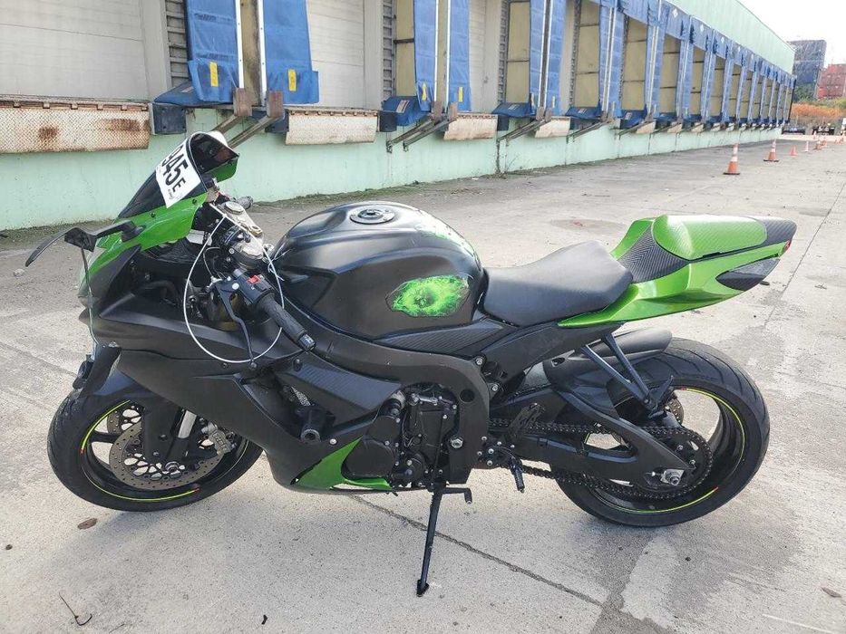 2016 SUZUKI GSX-R750