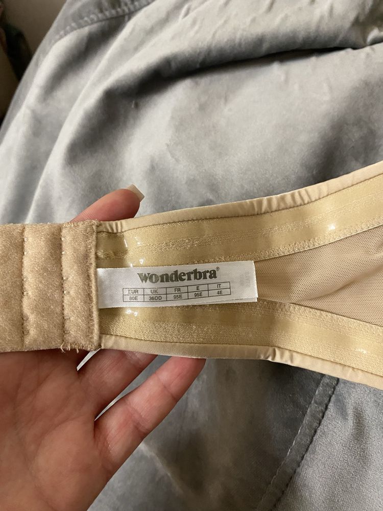 Бюстгалтер Wonderbra
