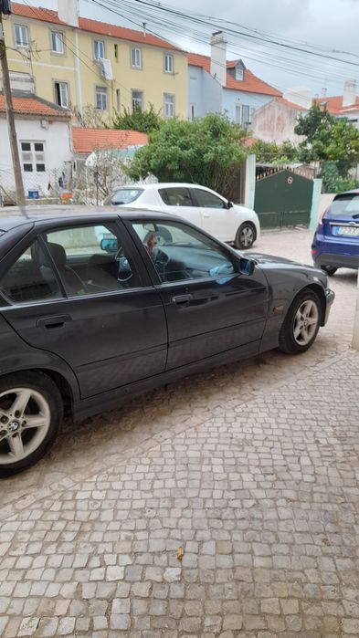 Bmw e36 318tds sedan