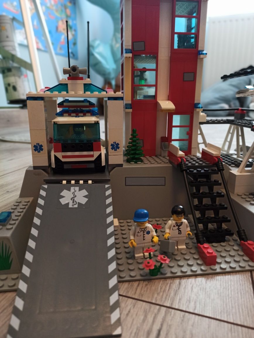 LEGO City 7892 Szpital - rozszerzony (7890, 7902, 7903)