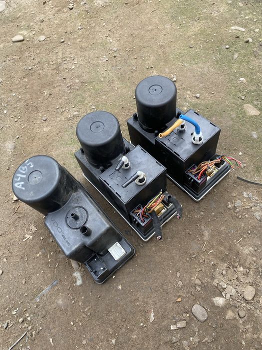 пластики деталі салону до Audi A4 B5