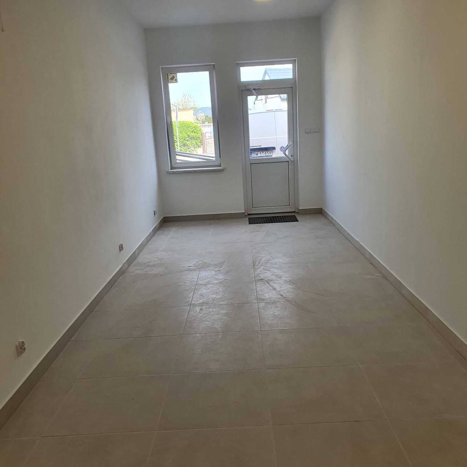 Wynajmę lokal handlowo-usługowy 32m2, 45m2, dobra lokalizacja, Topólka