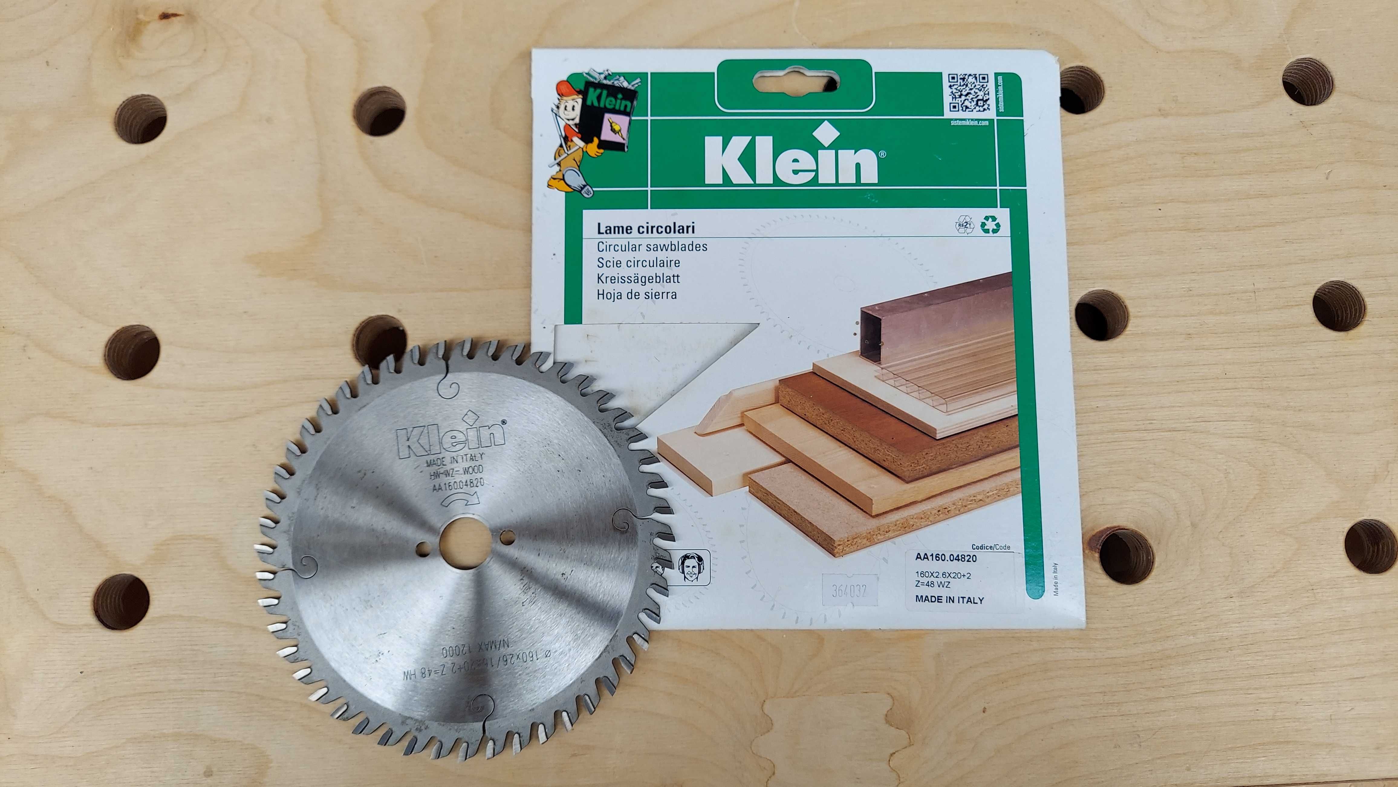 Serra GKT 55 GCE Bosch Professional + grampos Bosch FSN KZW