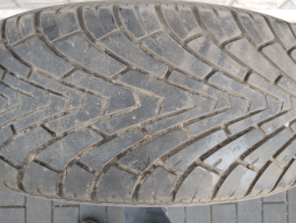 Felga 17 cali do jeepa grand cherokee z oponą 235/65  Goodyear wrangle