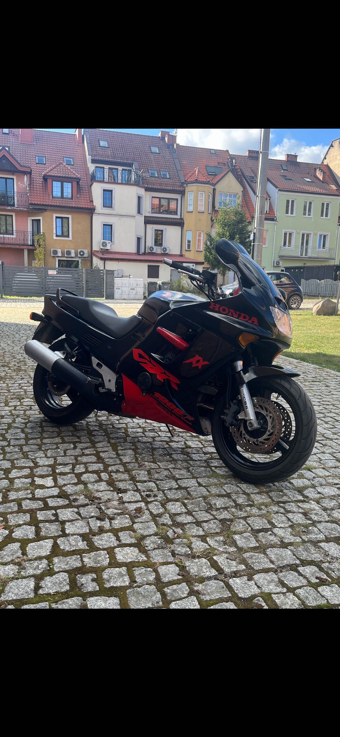 Honda CBR 1000F Dual