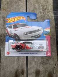 Hot Wheels Dodge Challenger Drift Car