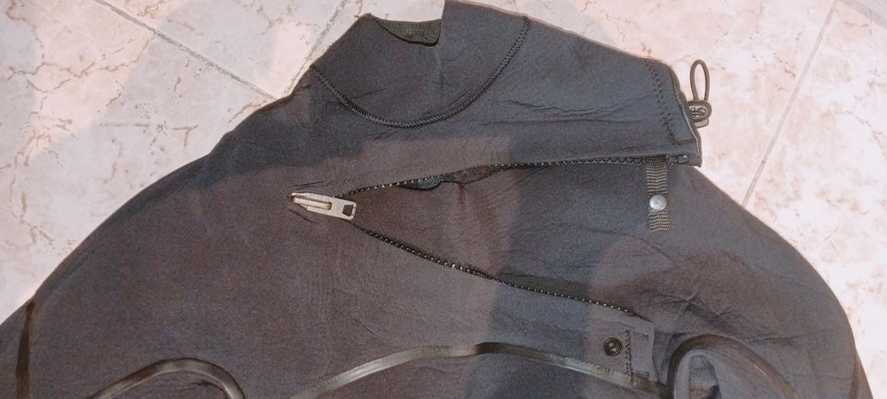 Fato Needessentials 4/3 selagem líquida M