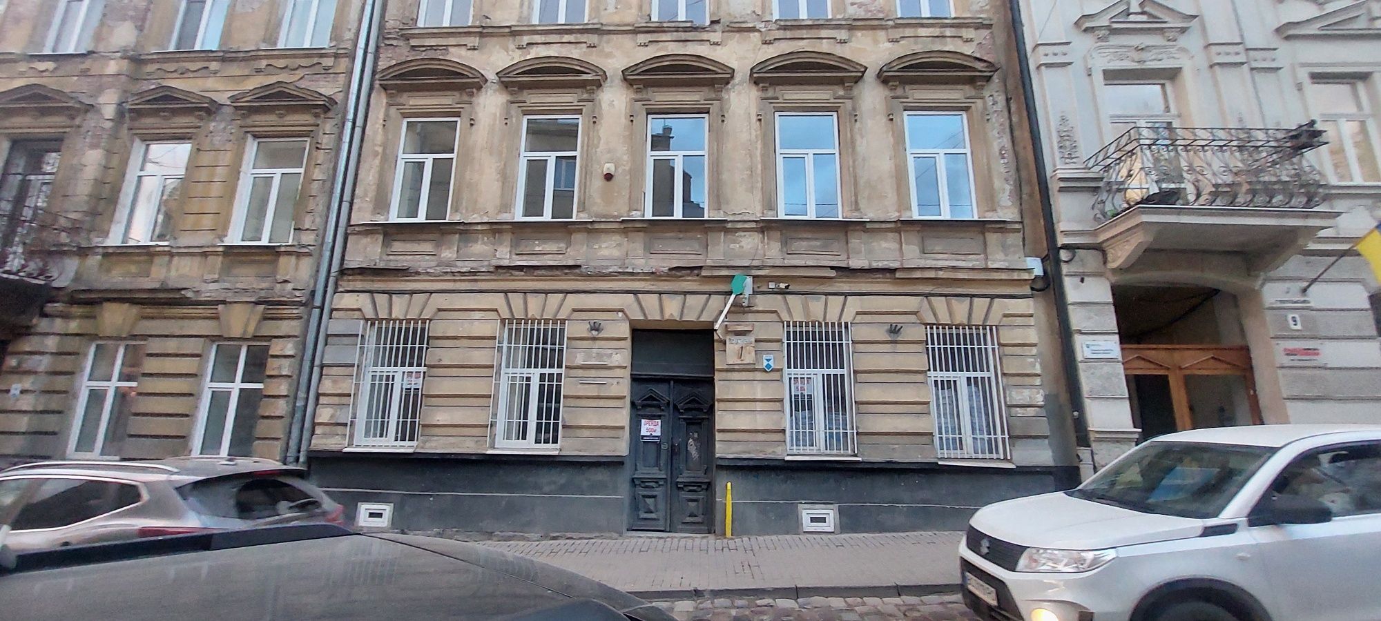 Нежитлова будівля в оренду в центрі Львова на 14 кабінетів, 488,7 м2.