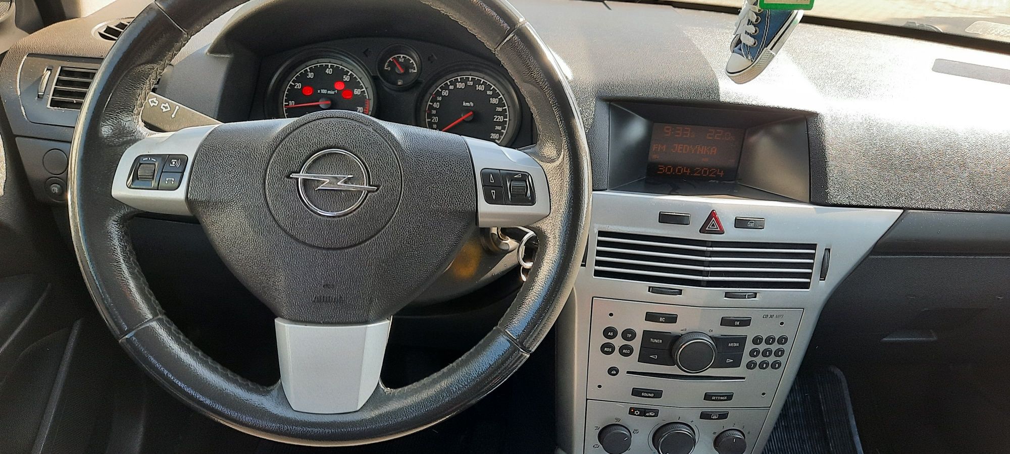 Opel Astra H 1,6 Salon PL bezwypadkowa
