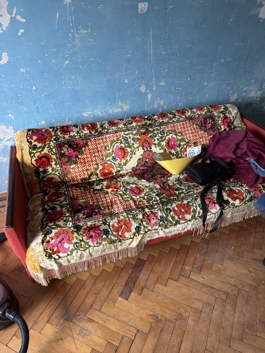 Диван Безкокоштовно