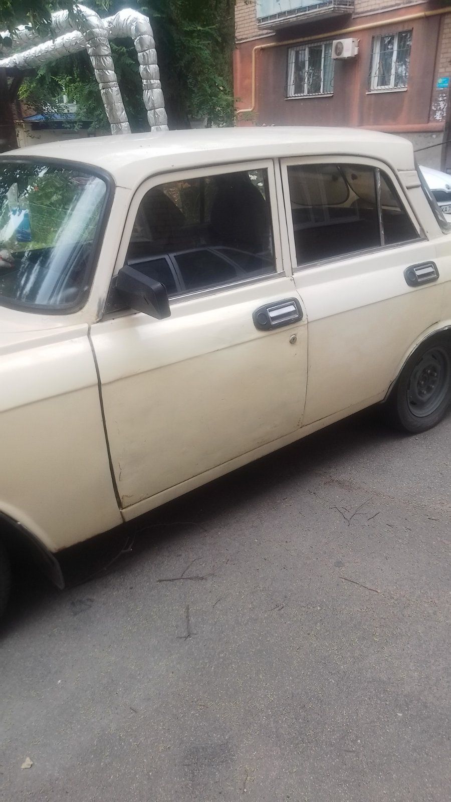 Продам  Москвич 2140