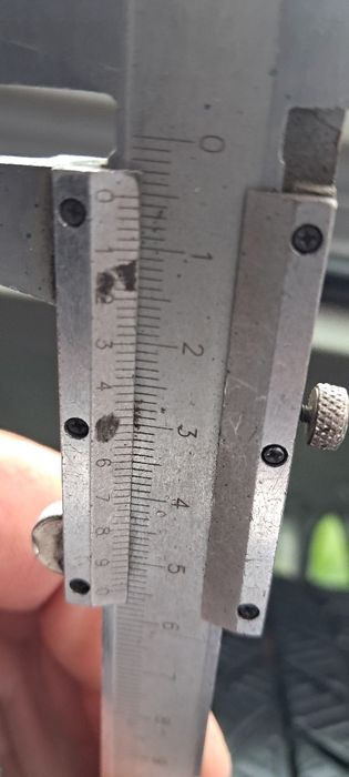 Opony zimowe 235x50R18