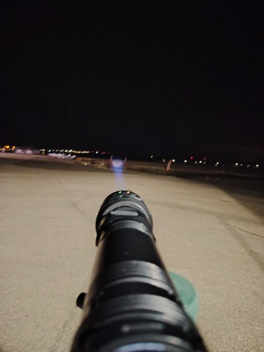 Duas lanternas grandes..em ABS recarregáveis com powerbank
Duas lanter