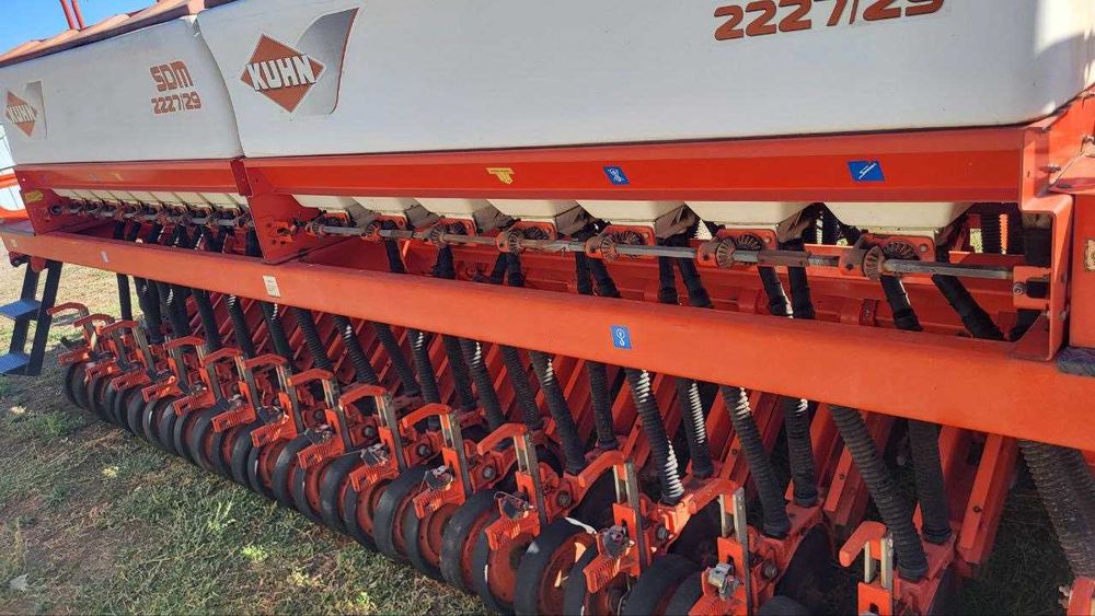 Продам 5 метрову зернову сівалку Kuhn SDM 2227/29 на 29 рядків