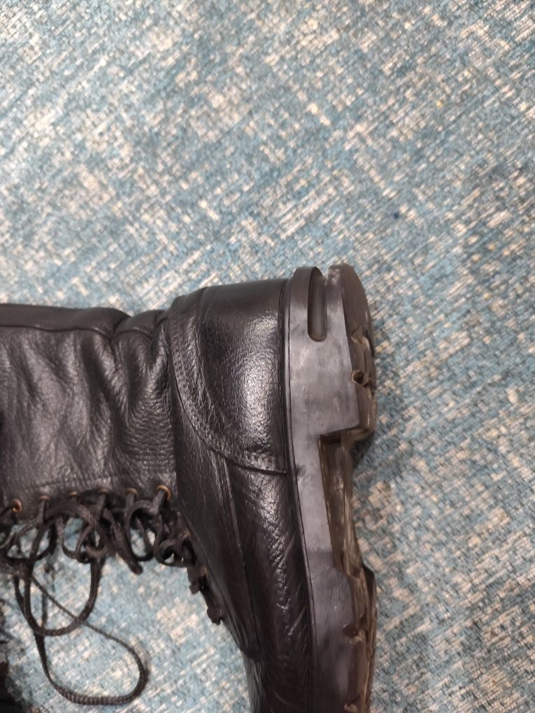 Bota militar n 39