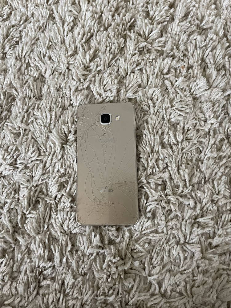 Телефон  Самсун galaxy   А 5