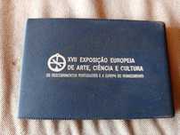 Moedas de coleção em estojo