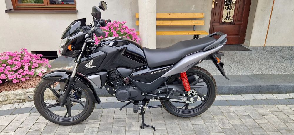 Honda CBF 125 Niemcy Jak nowy  Led przebieg tylko 330 km Bezwypadkowy
