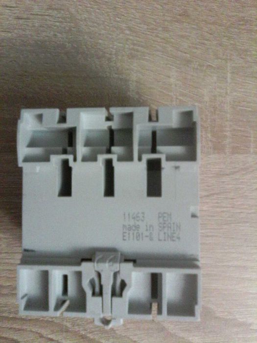 Диференційний вимикач навантаження ВД63, 4П, 40А,30МА