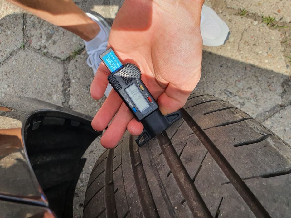 Zestaw opon letnich 225/40R18 Fulda+Falken
