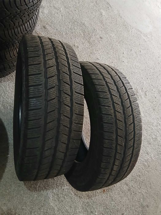 4 pneus 215/65R16 C Continental e Michelin