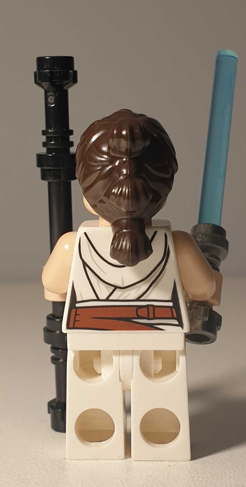 Lego star wars minifigurka rey+jej kij gratis