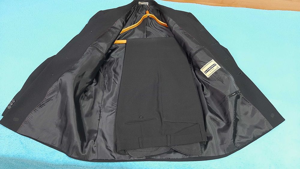 Костюм чоловічий Di Pierro Італія на свято випускний весілля