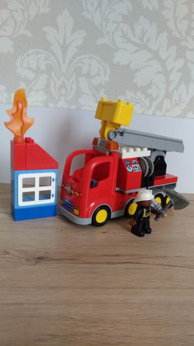 Лего пожарная машина 10592 пожежна машина lego duplo