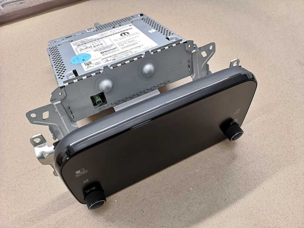 Uconnect Tipo 7" oryginalne radio nawi Fiat z Android Carplay Montaż ?